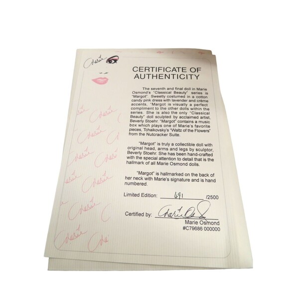 Marie Osmond Margot Musical Doll Porcelain in Box with Stand COA and Bracelet - Picture 10 of 11